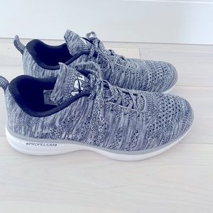 APL Women’s sneakers